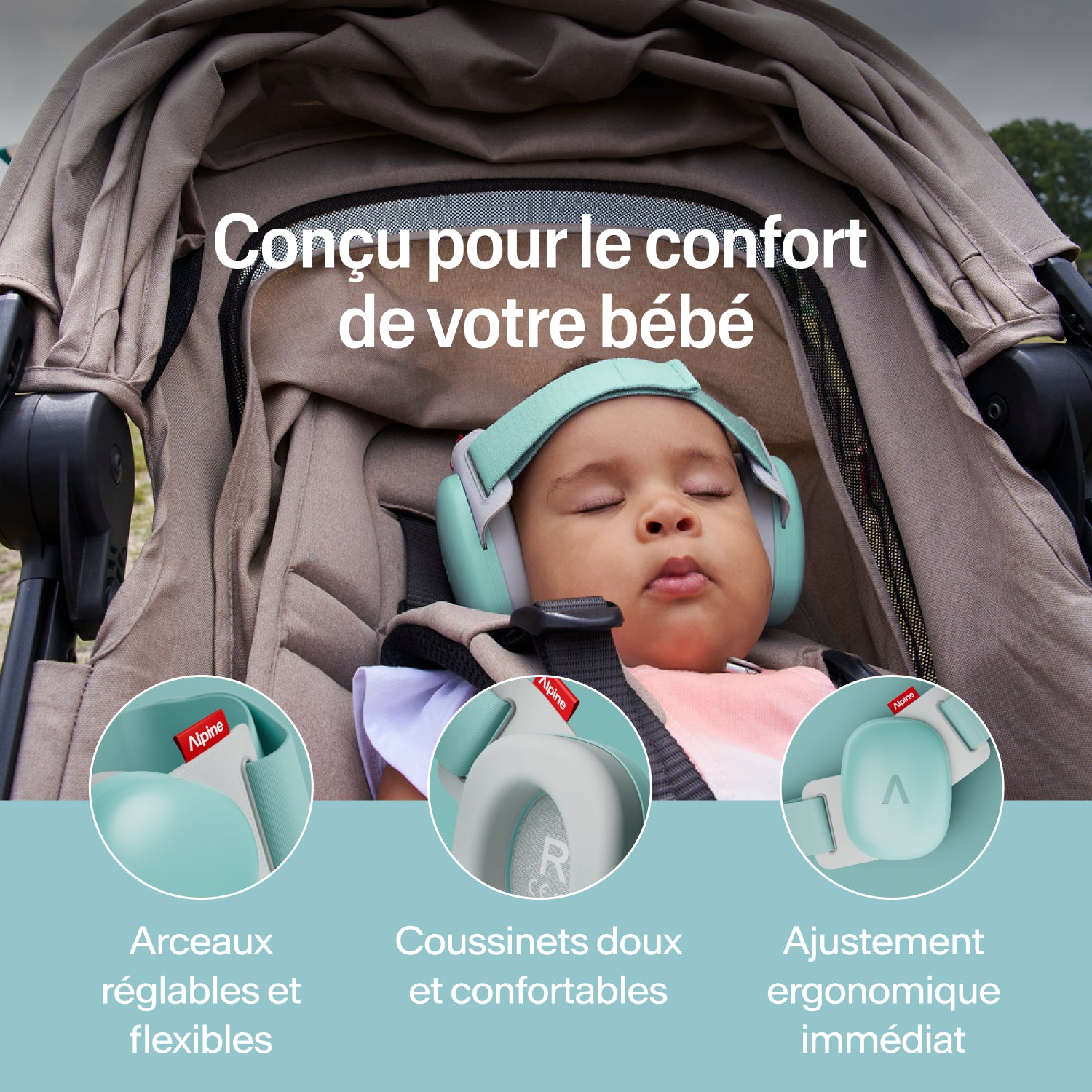 Bébé endormi en poussette portant un casque Alpine turquoise; bandeau réglable, coussinets doux